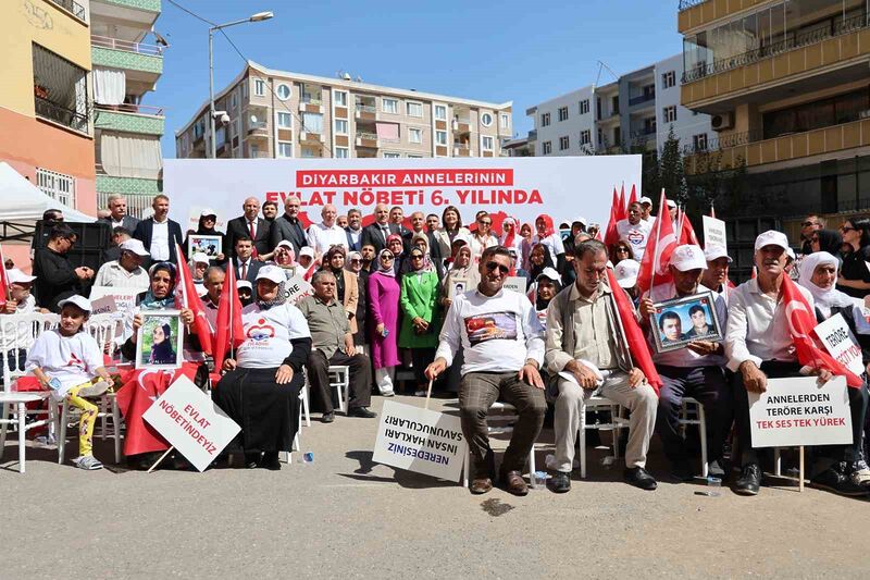 Diyarbakır annelerinin evlat nöbeti 6’ıncı yılına girdi, 55 aile çocuğuna kavuştu