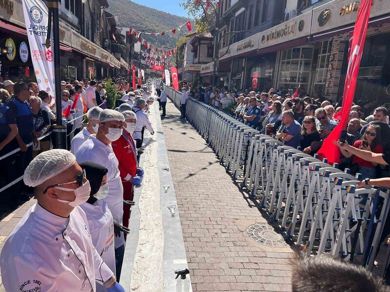 Dünyanın en uzun lokumunu yaptılar