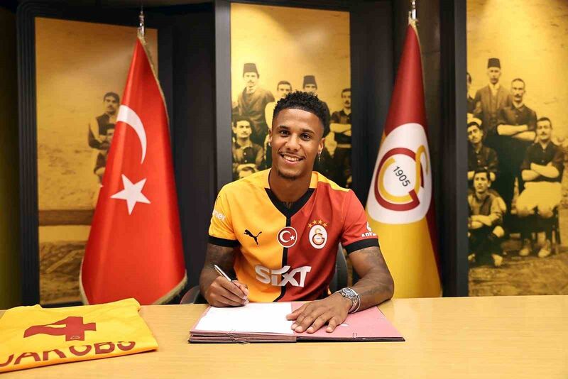 GALATASARAY, MONACO FORMASI GİYEN