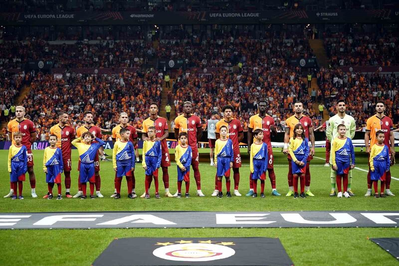 GALATASARAY TEKNİK DİREKTÖRÜ OKAN