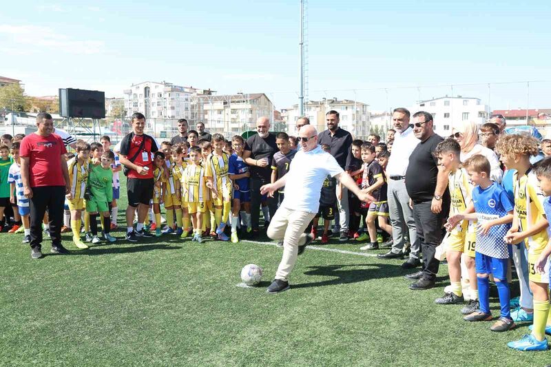 DARICA BELEDİYESİ TARAFINDAN BİRİNCİSİ DÜZENLENEN U11 DARICA CUP TURNUVASI BÜYÜK