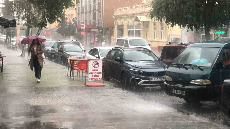 KARS'TA ÖĞLEN SAATLERİNDE ETKİLİ