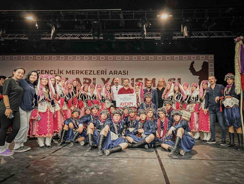 Köşk Gençlik Merkezi, Halkoyunları Türkiye Finali’nde ikinci oldu