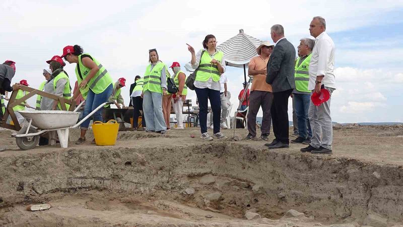 KÜTAHYA'NIN TAVŞANLI İLÇESİNDE TAVŞANLI