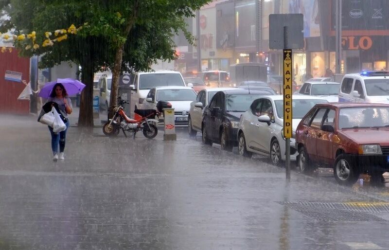 METEOROLOJİDEN YARIN TARİHLİ ERZİNCAN, BAYBURT, ERZURUM VE ARDAHAN KUVVETLİ YAĞIŞ