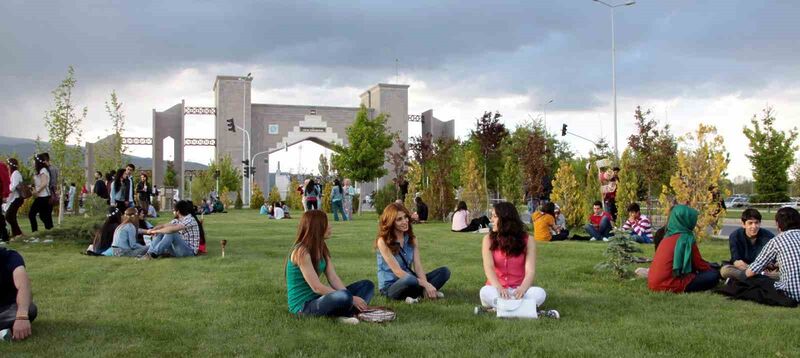 Niğde’de Üniversite Öğrencilerine Avrupa’da Gönüllülük ve Staj Hareketliliği İmkanı