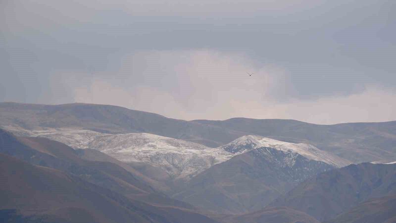 ERZURUM’DA MEVSİMİN İLK KARI