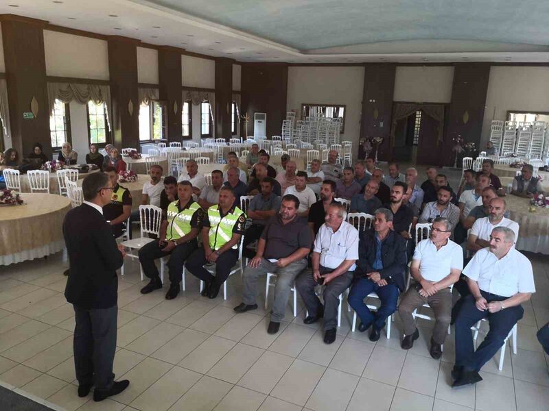 Safranbolu’da “Okul Servis Araçları ile Güvenli Taşıma” Toplantısı