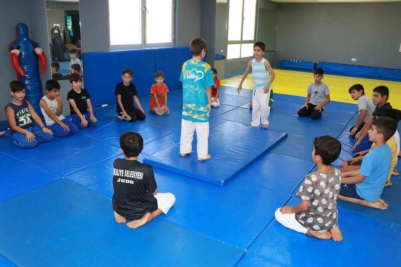 ŞANLIURFA’DA MİNİKLER JUDO KURSU