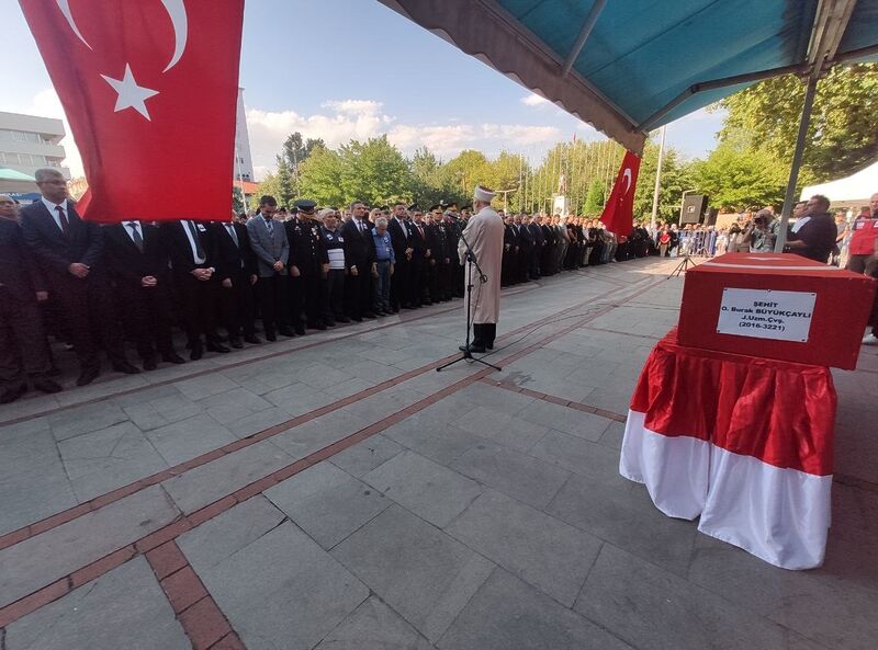 Şehit Jandarma Uzman Çavuş Büyükçaylı, Isparta’da son yolculuğuna uğurlandı