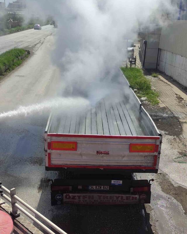 HATAY’DA ÇELİK FABRİKASINDA SICAK