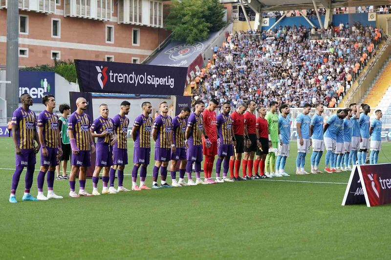 Trendyol Süper Lig: Eyüpspor: 0 – Trabzonspor: 0 (İlk yarı)