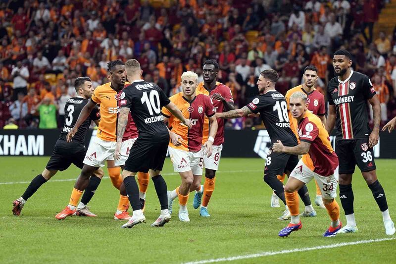 Trendyol Süper Lig: Galatasaray: 1 – Gaziantep FK: 0 (Maç devam ediyor)