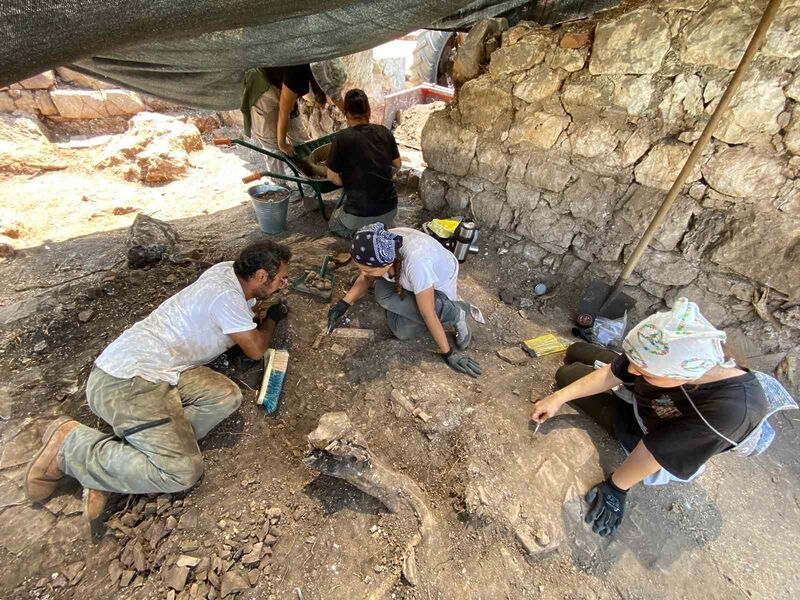 Türkiye’de ilk kez rastlanan arkeolojik bulgu, Andriake Limanı’nın idare merkezinde kullanılmış olabilir