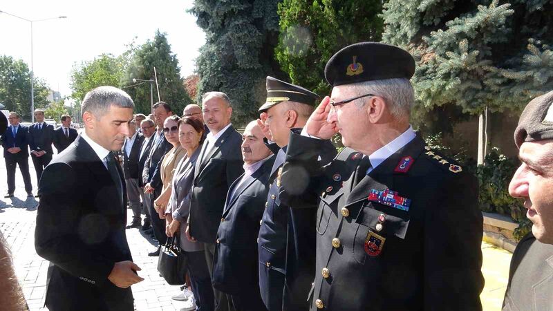 Uşak’ın yeni Vali Aktaş göreve başladı