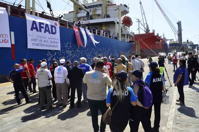 Yardım malzemesi taşıyan ikinci ’İyilik Gemisi’ Sudan’a uğurlandı