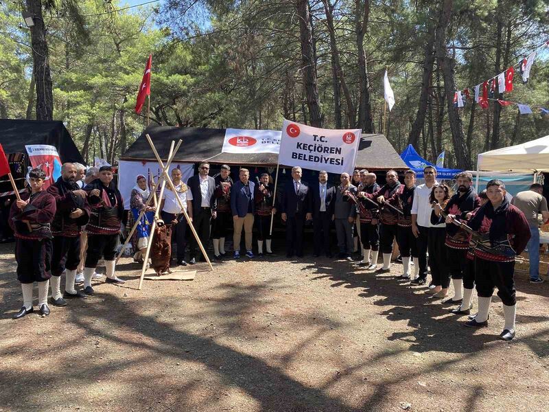 YÖRÜK FESTİVALİ'NDE KEÇİÖREN STANDINA