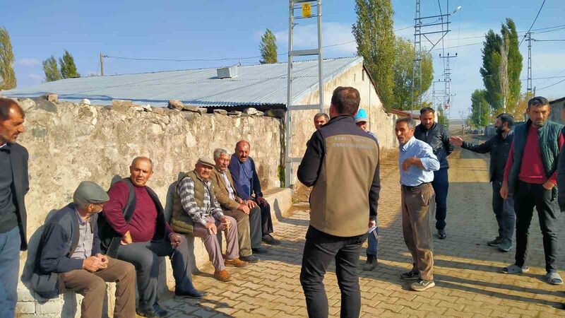 AKYAKA’DA TARLA FARESİYLE MÜCADELE