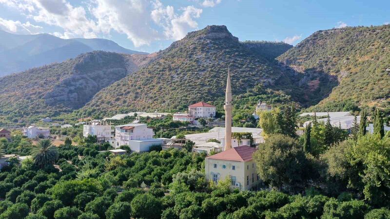 Atay Uslu: “Finike Çavdır Büyük Camii restore ediliyor”