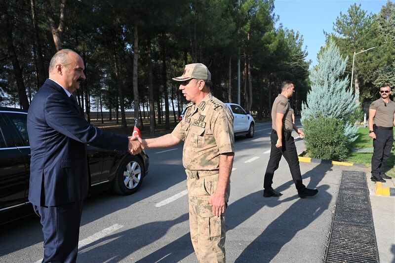 Batman Valisi Canalp, İl Jandarma Komutanıyla bir araya geldi