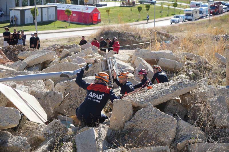 BAYBURT'TA YAPILAN 5.8'LİK DEPREM