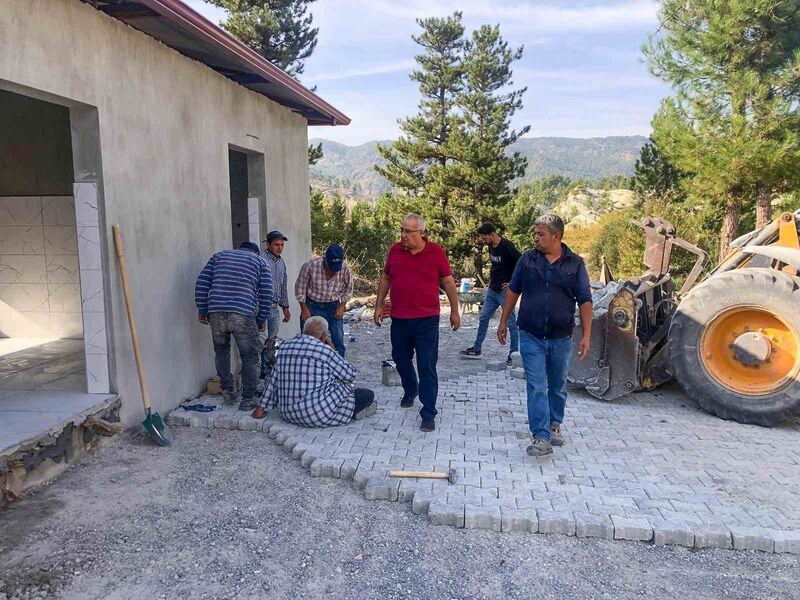 Çameli Belediyesi mahalleleri güzelleştiriyor