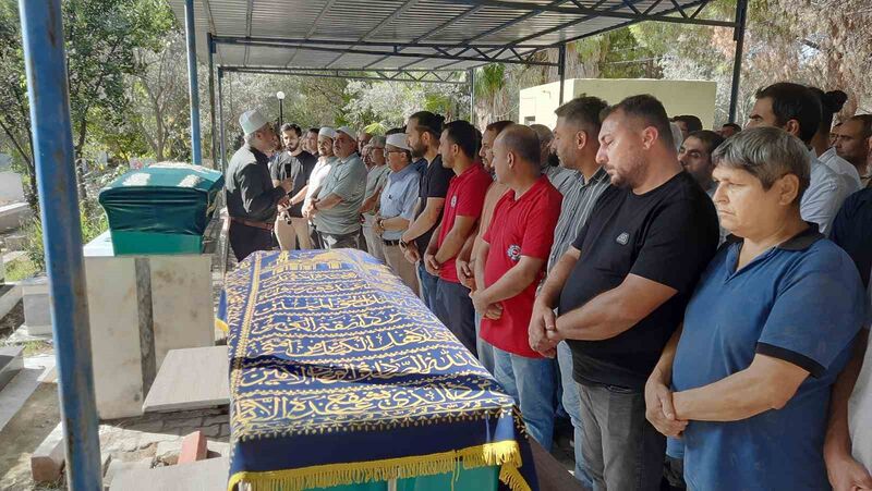 HATAY'DA DEPREMDE AĞIR HASAR