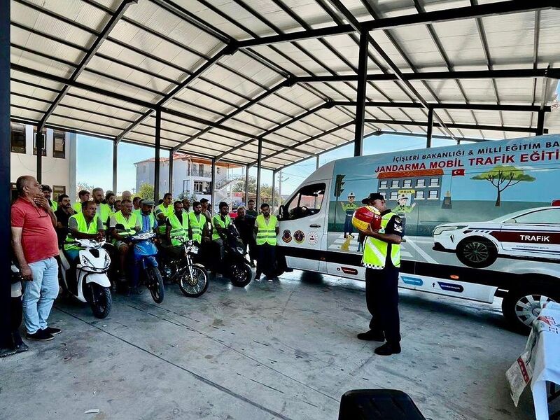 DATÇA’DA JANDARMADAN MOTOSİKLET SÜRÜCÜLERİNE