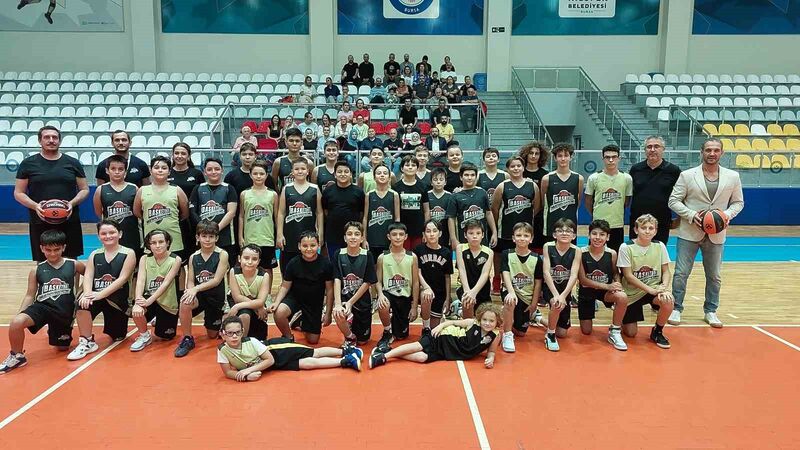 BURSA'DA GENÇLER SPORLA DİJİTAL