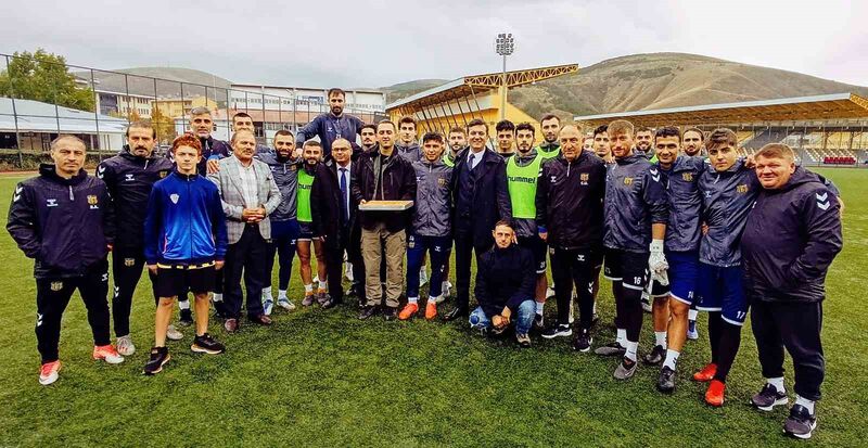 EMNİYET MÜDÜRÜ ERKOL'DAN BAYBURTSPORLU