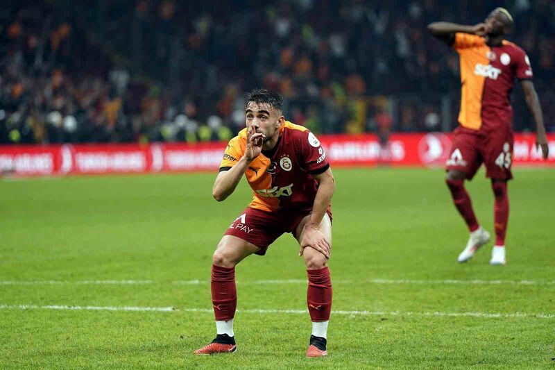 GALATASARAYLI FUTBOLCU YUNUS AKGÜN,