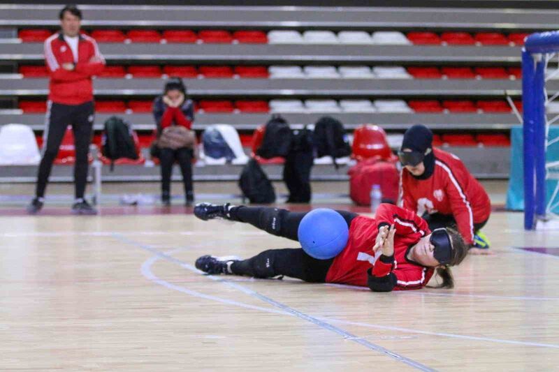 SİVAS’TA DÜZENLENEN GOALBALL KADINLAR