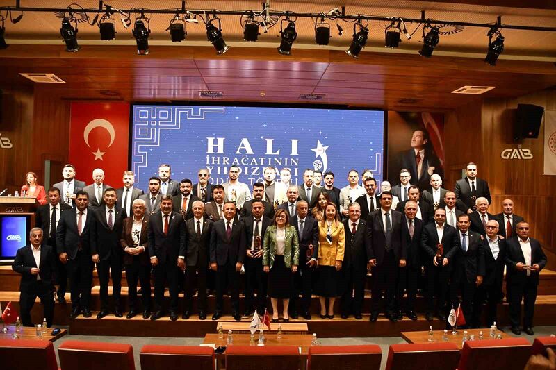 HALI İHRACATININ YILDIZLARI ÖDÜLLENDİRİLDİ