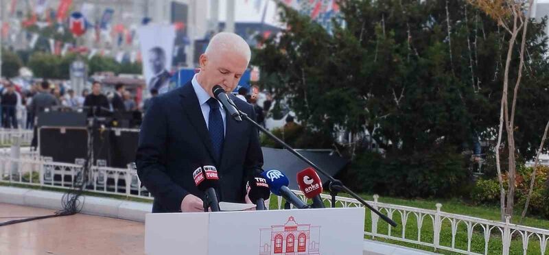 İstanbul’un kurtuluşunun 101. yıl dönümü Taksim’de kutlandı