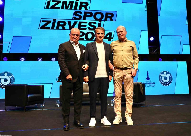 İzmir Spor Zirvesi’nde ‘Efsanelerle Futbol’ oturumu gerçekleştirildi