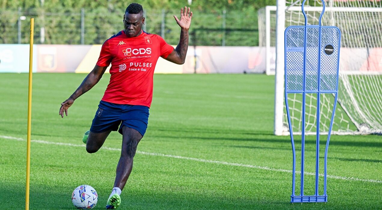 İTALYAN FUTBOLCU MARİO BALOTELLİ, SERİE A TAKIMLARINDAN GENOA İLE SÖZLEŞME