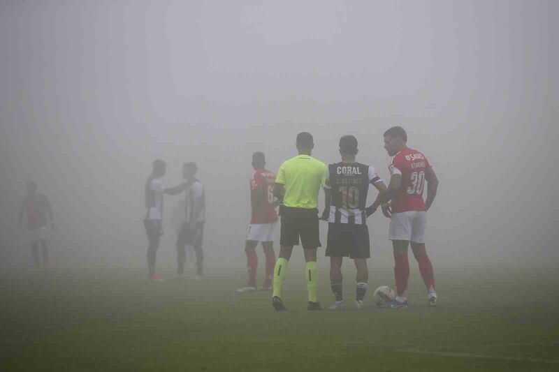 Nacional – Benfica maçı yoğun sis nedeniyle ertelendi