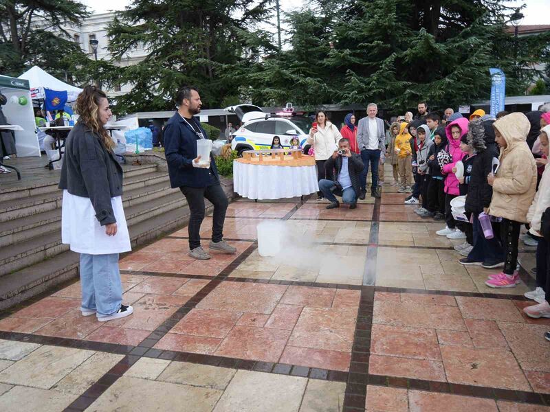 KASTAMONU’DA DÜZENLENEN BİLİM ŞENLİĞİNE