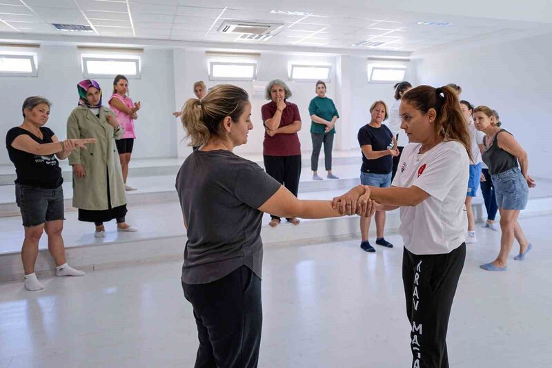 KRAV MAGA EĞİTMENİ EŞLİĞİNDE