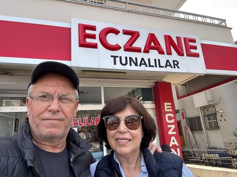 HASAN TUNALILAR VE EŞİ