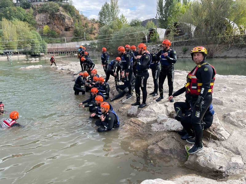 TUNCELİ’DE AFAD TARAFINDAN SU