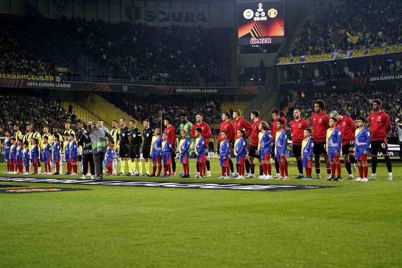 UEFA Avrupa Ligi: Fenerbahçe: 0 – Manchester United: 0 (Maç devam ediyor)