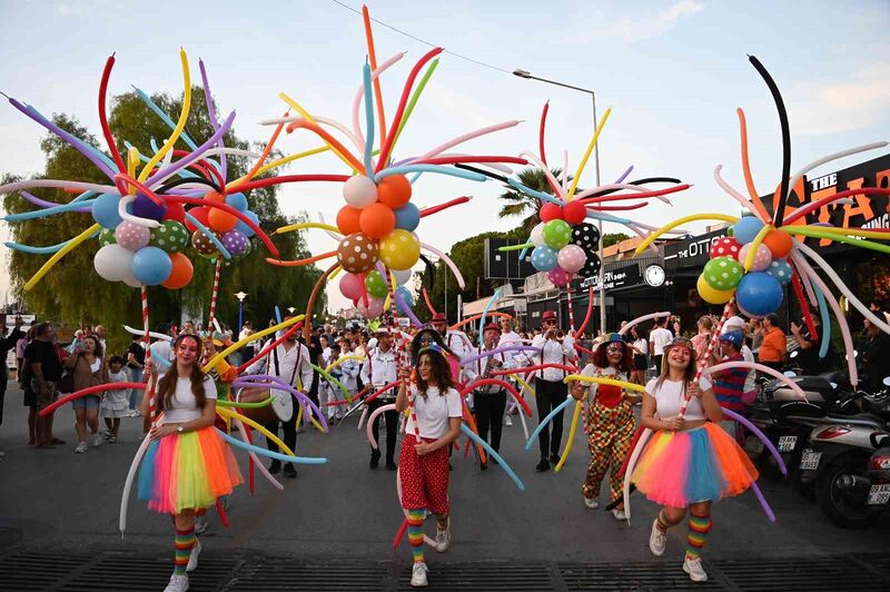 ULUSLARARASI KUŞADASI SOKAK FESTİVALİ'NİN