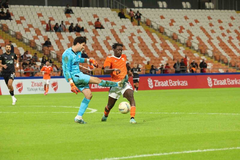 Ziraat Türkiye Kupası: Adanaspor: 1 – Çorluspor 1947: 2