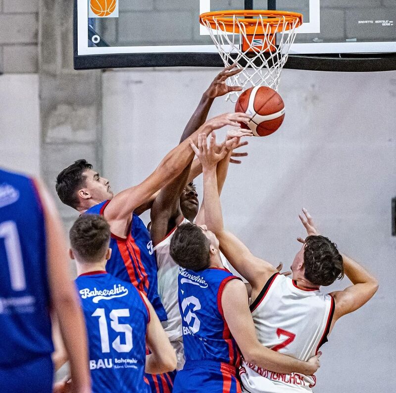 BAHÇEŞEHİR KOLEJİ U16 BASKETBOL