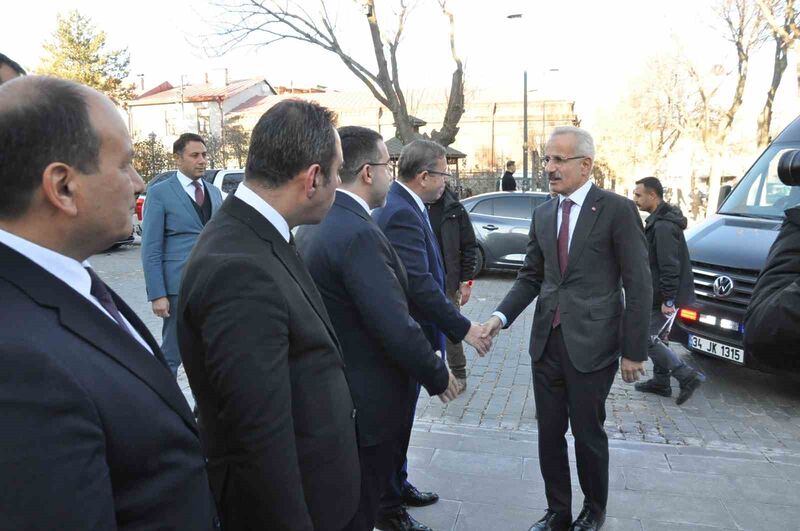 BAKAN URALOĞLU KARS İL