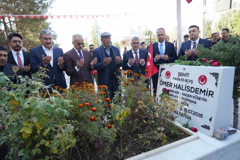 ULAŞTIRMA VE ALTYAPI BAKANI