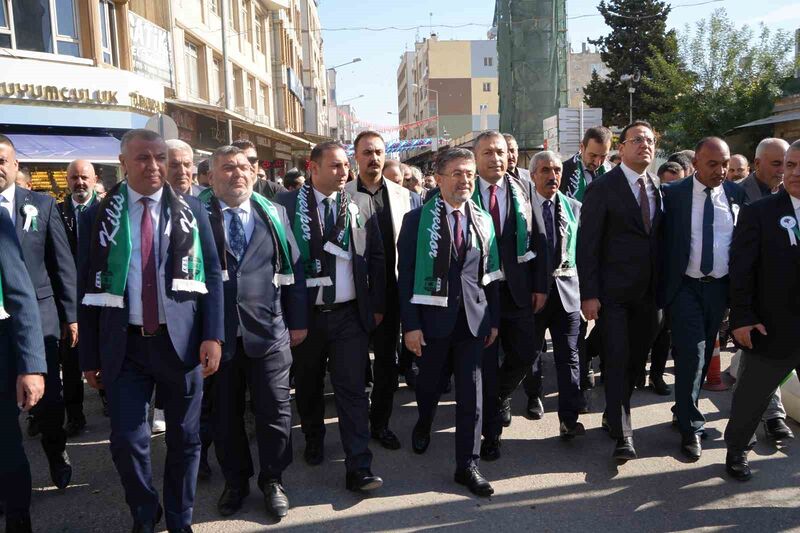 Bakan Yumaklı, Kilis’te zeytin festivaline katıldı