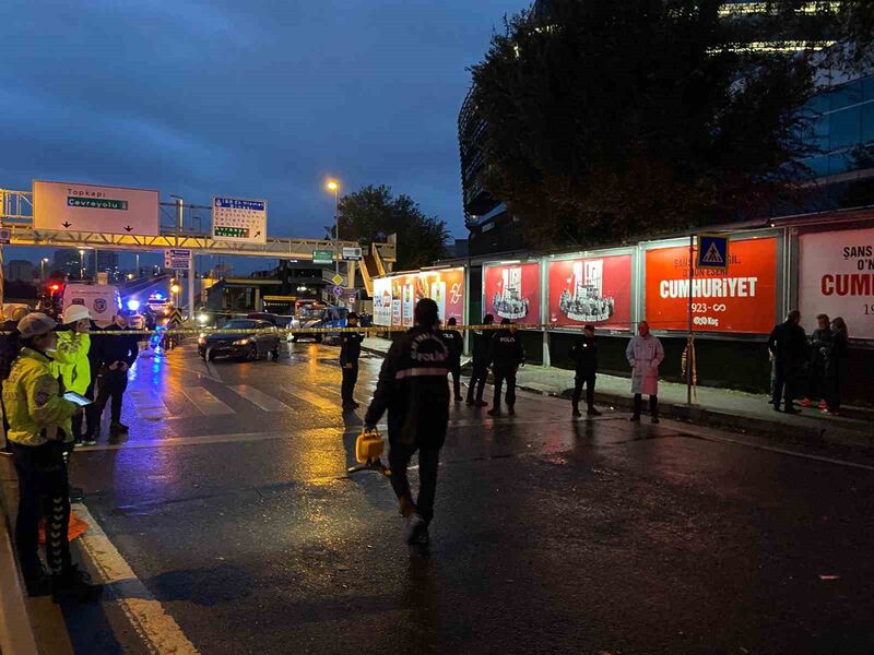 BAKIRKÖY’DE TRAFİK KAZASINA MÜDAHALE