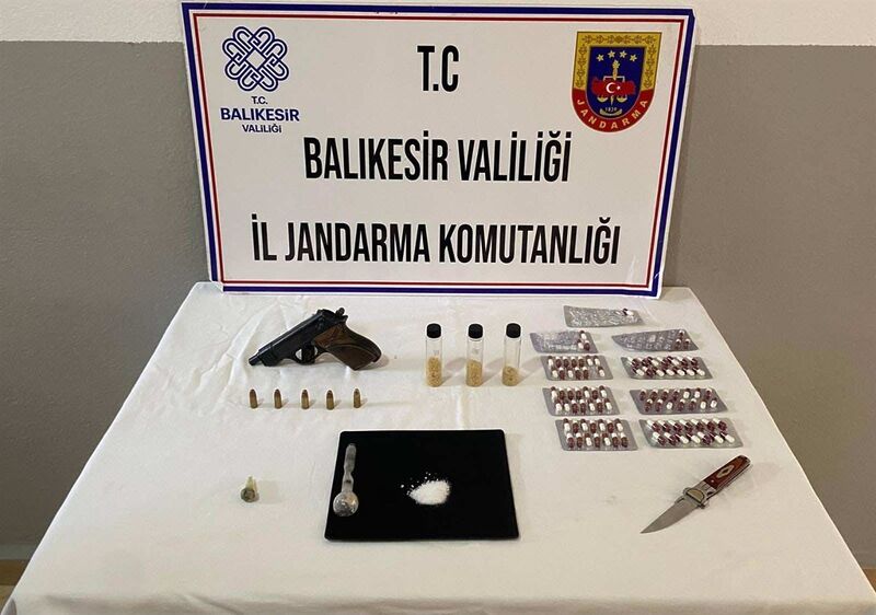 BALIKESİR'İN EDREMİT İLÇESİNDE JANDARMA